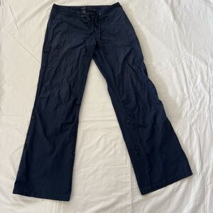 Vtg Y2K Abercrombie & Fitch Cargo Pants Women’s Size 2 Low Rise Flare Roll-Up